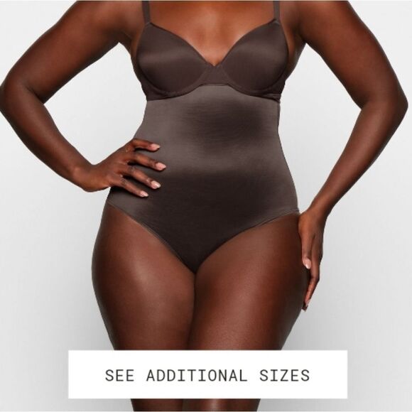 Skims Barely There Shapewear High Waisted Thong. color espresso. Size 4X NWT - Picture 1 of 5
